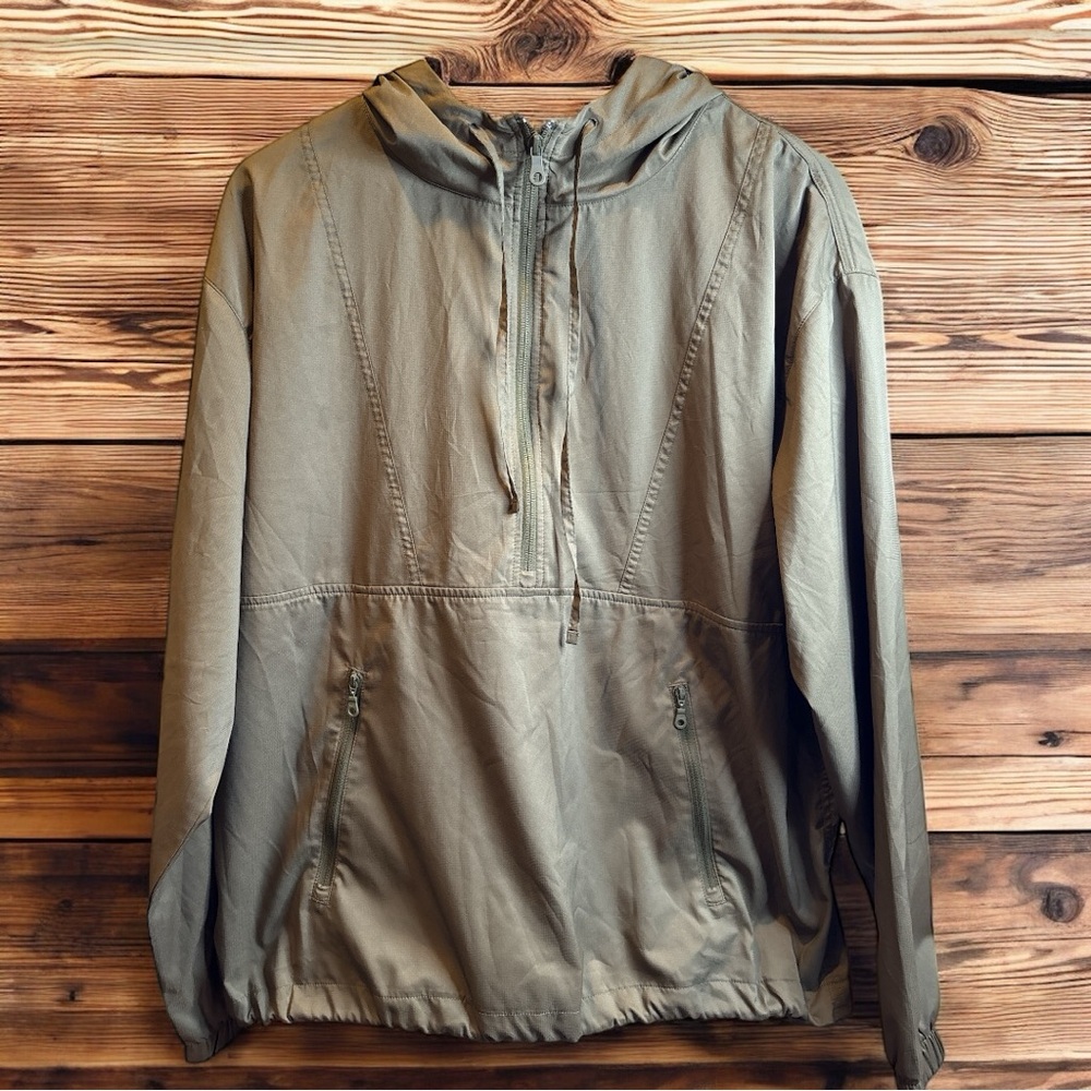 GIRLFRIEND COLLECTIVE Men’s Green Windbreaker Jacket with Hood, Size Medium